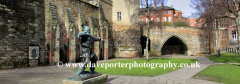 Robin Hood Statue outside Nottingham Castle