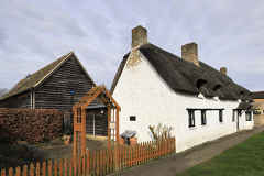 2-John-Clare-cottage