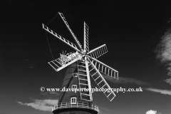 Heckington Windmill, Heckington village
