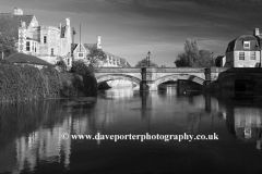 River Welland, Stamford town bridge