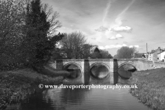 River Welland, Deeping St James town