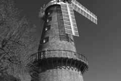 Moulton tower windmill, Moulton village