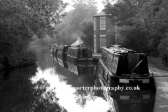 Narrowboats, Grand Union Canal, Braunston village