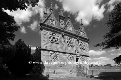 The Rushton Triangular Lodge Folly