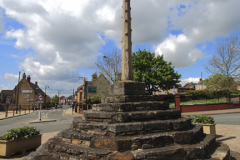 Street view of Irthlingborough Town