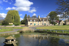 Spring, the village green at Barrowden village