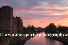 Sunset view over the ruins of Newark Castle