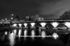 Dusk view over the ruins of Newark Castle
