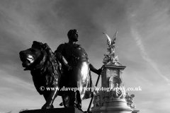 The Victoria Memorial, Buckingham Palace