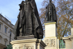 Queen Mother and King George VI, Carlton Gardens