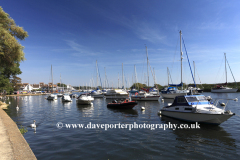 Christchurch Harbour, Christchurch town