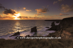 Sunset, Bedruthan Steps sea stacks, Carnewas Island