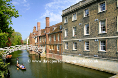 Punting on the river Cam, Mathematical bridge