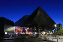 The Lowry Theatre, Pier 8, Salford Quays, Manchester, Lancashire, England, UK