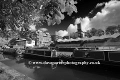 Narrowboats on the Bridgewater Canal, Castlefield, Manchester, Lancashire, England, UK