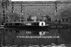 Narrowboats on the Bridgewater Canal, Castlefield, Manchester, Lancashire, England, UK