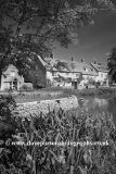 Cottages on the river Windrush, Lower Slaughter