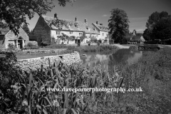 Cottages on the river Windrush, Lower Slaughter