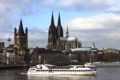 Cruise ships on the river Rhein, Cologne City